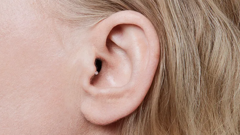 Oticon Opn&trade; G&ouml;r&uuml;nmez Kanal İ&ccedil;i (IIC)